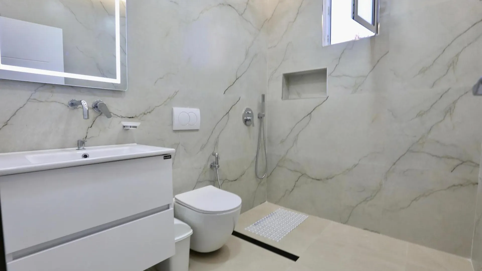 Wave House Sarande Apartment
